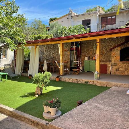 Studio Apartmani Karlobag Exterior foto