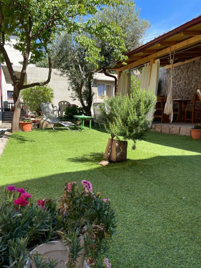 Studio Apartmani Karlobag Exterior foto